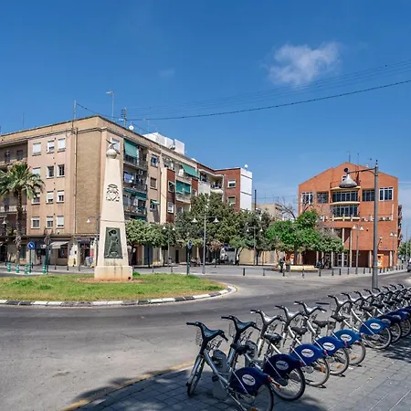 Exquisite With An Original Design Apartment *