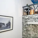 Appartamento Exquisite With An Original Design Valenza