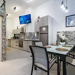 Appartamento Exquisite With An Original Design *