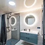 Appartamento Exquisite With An Original Design Valenza