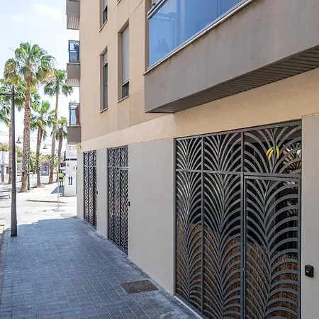 Exquisite With An Original Design Apartmán