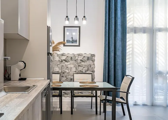 Exquisite With An Original Design Apartman