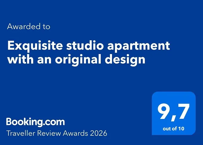 Exquisite With An Original Design Apartman